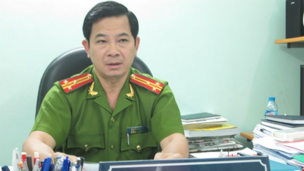 Đình chỉ công tác Trưởng công an huyện Bình Chánh trong vụ quán Xin Chào Đình chỉ công tác Trưởng công an huyện Bình Chánh trong vụ quán Xin Chào