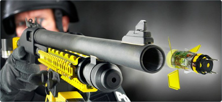 S&uacute;ng ph&oacute;ng điện Taser l&agrave; một loại vũ kh&iacute; phi s&aacute;t thương phổ biến