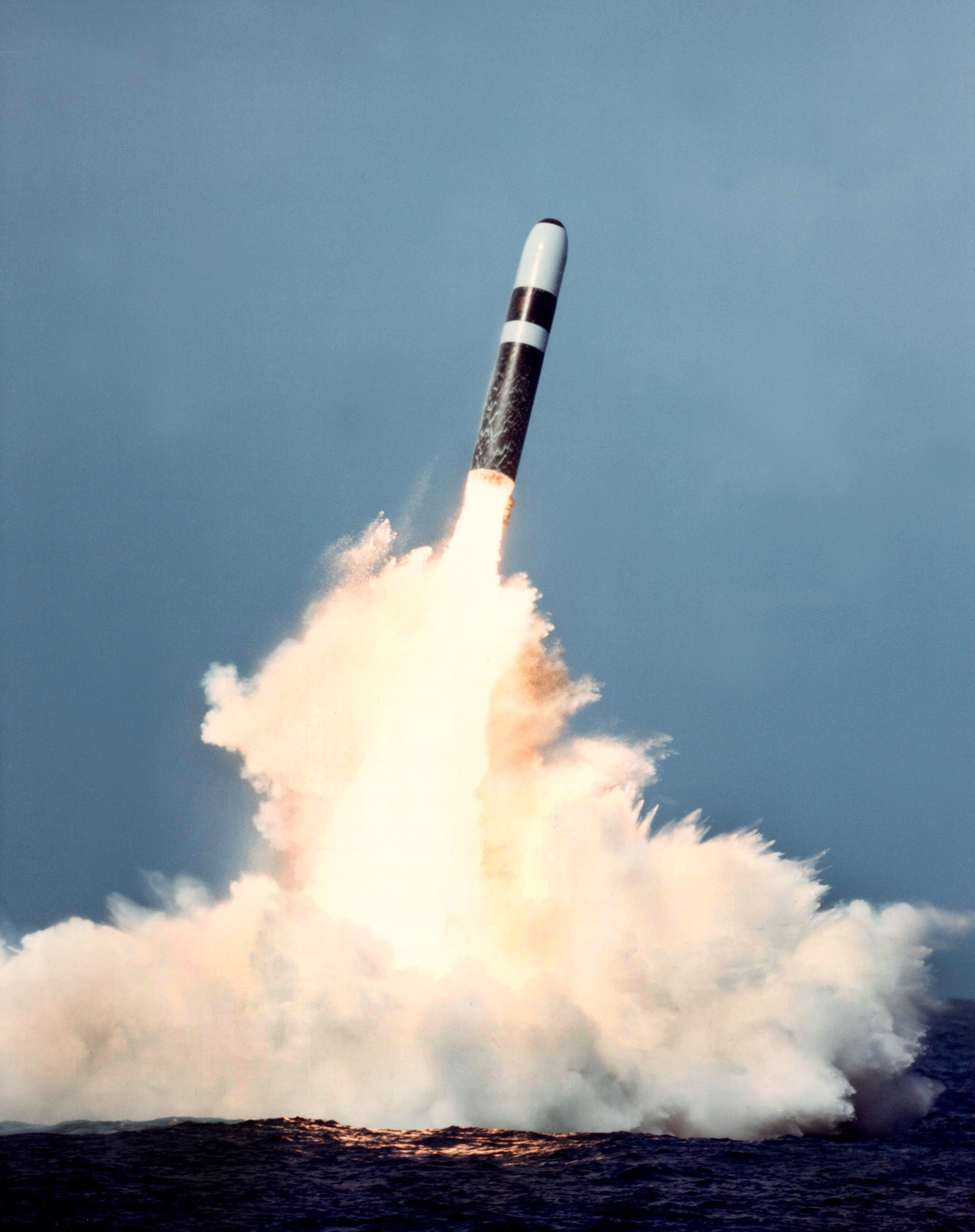Vũ kh&iacute; qu&acirc;n sự chủ đạo tr&ecirc;n t&agrave;u ngầm hạt nh&acirc;n lớp Ohio l&agrave; t&ecirc;n lửa đạn đạo Trident 