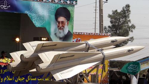 Vũ kh&iacute; qu&acirc;n sự t&ecirc;n lửa đạn đạo Sejjil do Iran ph&aacute;t triển