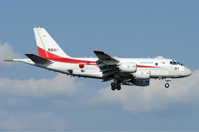 Kawasaki P-1 l&agrave; vũ kh&iacute; qu&acirc;n sự để đối ph&oacute; với t&agrave;u ngầm của Nhật Bản