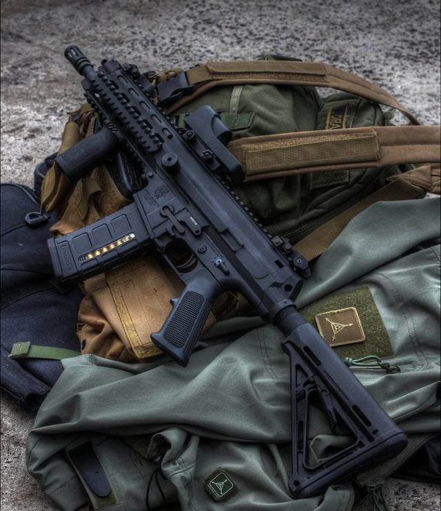 XCR rất c&oacute; tiềm năng thay thế vị tr&iacute; vũ kh&iacute; qu&acirc;n sự th&ocirc;ng dụng của M16, M4 trong qu&acirc;n đội Mỹ