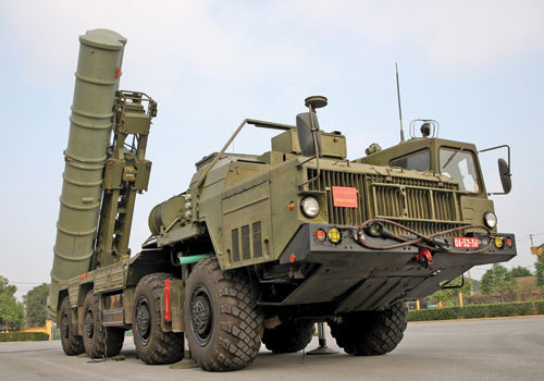T&ecirc;n lửa S-300 g&oacute;p mặt trong số những vũ kh&iacute; Qu&acirc;n sự Việt Nam tối t&acirc;n nhất