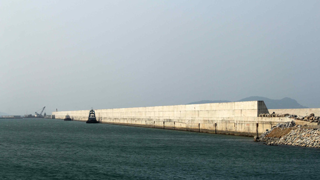 Đ&ecirc; chắn s&oacute;ng cảng Sơn Dương (Formosa), nơi rất nhiều thợ lặn của nh&agrave; thầu Nibelc gặp vấn đề về 13Win19 ưu đãi hấp dẫn