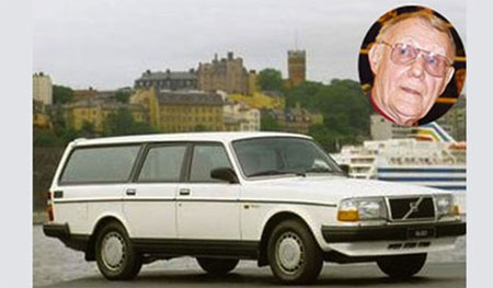 một chiếc Volvo 240 xo&agrave;ng xĩnh c&oacute; gi&aacute; trị &iacute;t hơn 900 euro