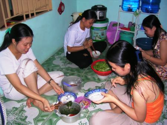 Phạt chủ nh&agrave; t&iacute;nh tiền điện gi&aacute; cao