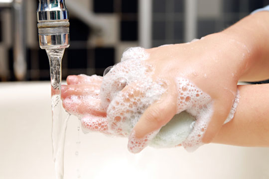 X&agrave; b&ocirc;ng diệt khuẩn c&ograve;n ảnh hưởng đến hooc m&ocirc;n