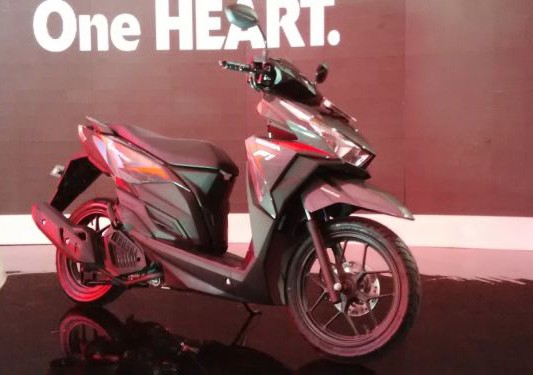 Xe tay ga Vario 150 eSP có giá bán tương đương khoảng 1500 USD trên thị trường Indonesia Xe tay ga Vario 150 eSP có giá bán tương đương khoảng 1500 USD trên thị trường Indonesia
