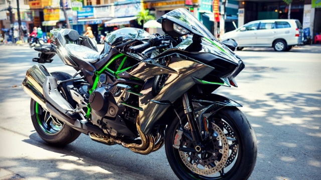 Xe Kawasaki Ninja H2 l&agrave; m&ocirc;t&ocirc; 13Win19 tải ứng dụng đầu ti&ecirc;n tr&ecirc;n thế giới được trang bị hệ thống si&ecirc;u nạp