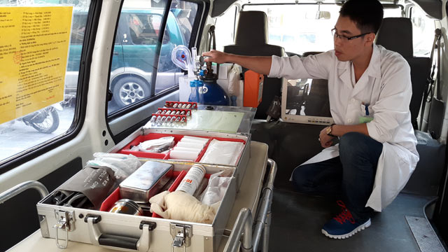 Xe cứu thương của Tung t&acirc;m Vận chuyển cấp cứu Quảng Ninh