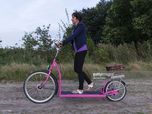 Xe đạp đi bộ Lopifit c&oacute; gi&aacute; 2.000 USD . Ảnh: Getty Images
