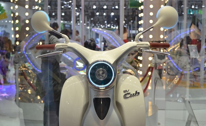 Nếu EV-Cub đi v&agrave;o sản xuất, đ&acirc;y sẽ l&agrave; giải ph&aacute;p cho những người m&ecirc; kiểu d&aacute;ng, nhưng vẫn bảo vệ m&ocirc;i trường