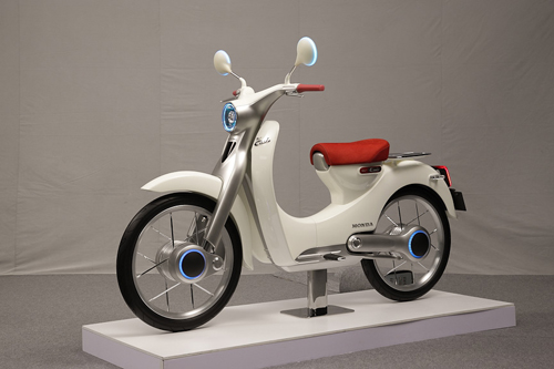 EV- Cub l&agrave; phi&ecirc;n bản chạy điện của d&ograve;ng xe m&aacute;y Honda Super Cub vốn được mệnh danh l&agrave; một huyền thoại.