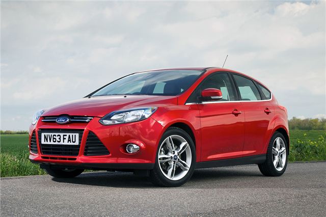 xe &ocirc; t&ocirc; b&aacute;n chạy nhất hiện nay Ford Focus