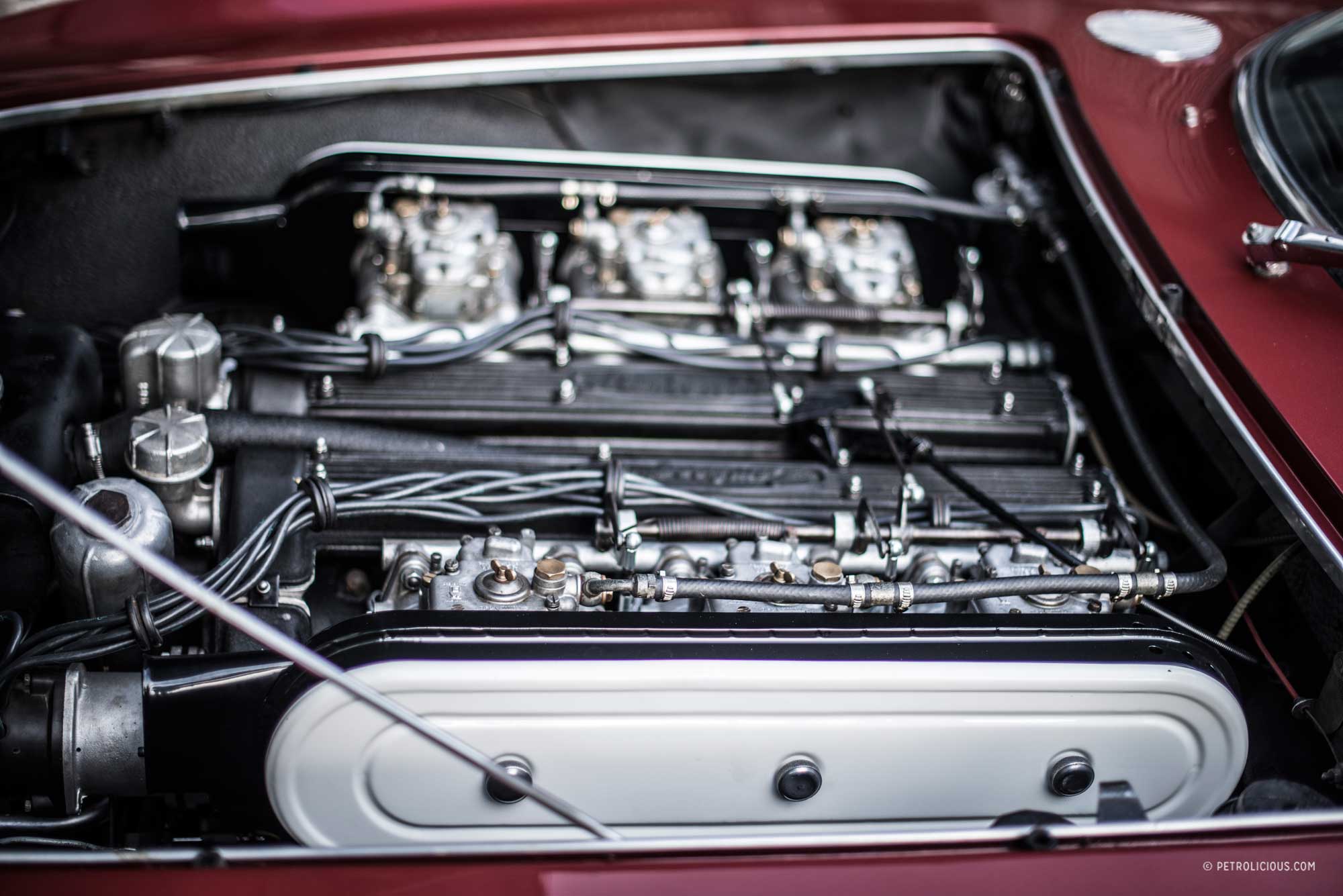 Xe ôtô đẹp: Vẻ đẹp tinh tế của Lamborghini 350GT