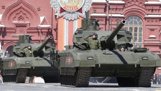 Xe tăng Armata 'bất động' tr&ecirc;n Sòng Bài Trực Tuyến 13win.com Đỏ