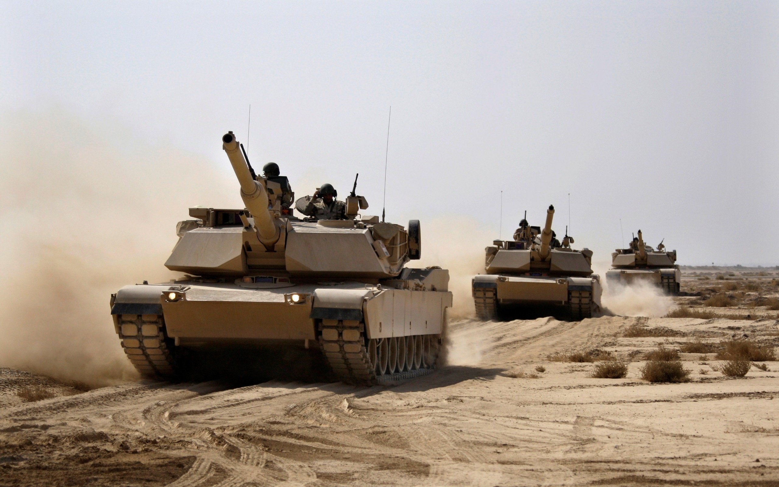 Xe tăng M1A2 hiện đang l&agrave; hỏa lực chủ lực trong qu&acirc;n đội Mỹ