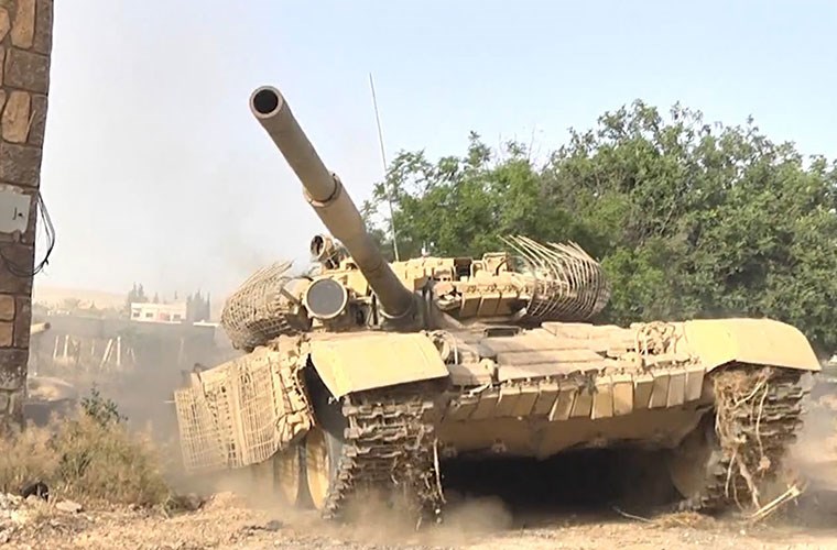 Xe tăng T-72 l&agrave; d&ograve;ng xe tăng hiện đại được sản xuất nhiều nhất tr&ecirc;n thế giới