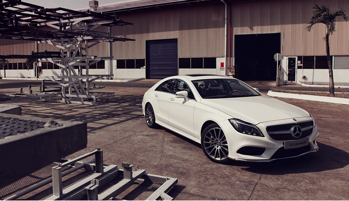 Phi&ecirc;n bản xe &ocirc; t&ocirc; Mercedes mới CLS 500 4Matic 2015 tạo sức h&uacute;t với thiết kế sang trọng, đẳng cấp v&agrave; tiện nghi 