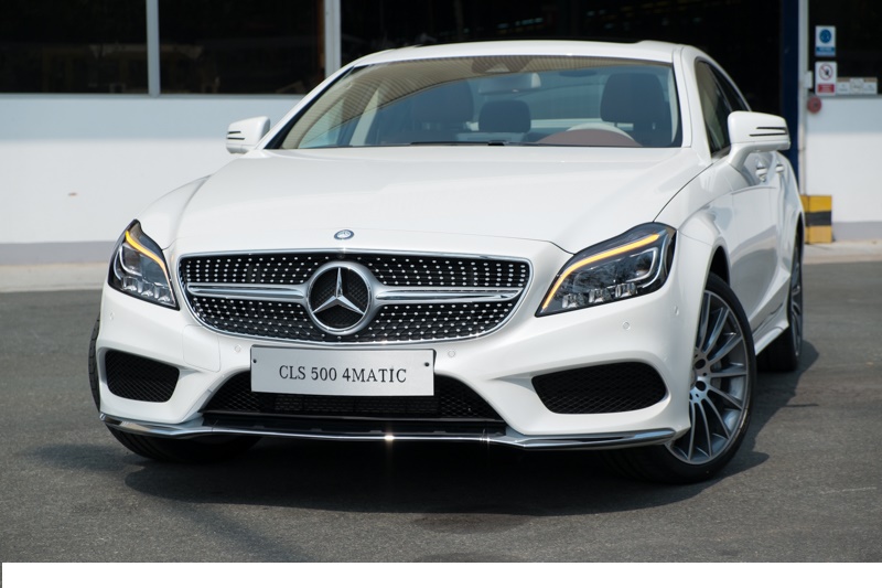 Chiếc xe &ocirc; t&ocirc; Mercedes mới n&agrave;y được trang bị lưới tản nhiệt họa tiết kim cương