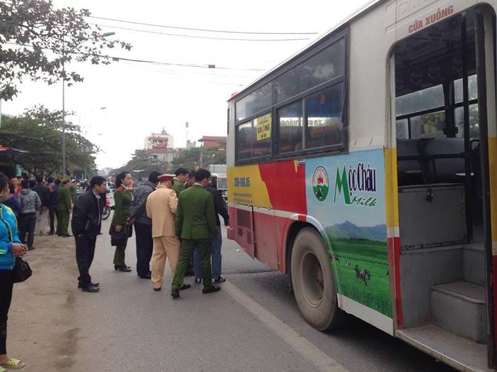 Nữ sinh chết thảm với gầm xe bu&yacute;t
