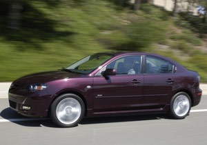 Xe &ocirc; t&ocirc; d&agrave;nh cho ph&aacute;i nữ được đ&aacute;nh gi&aacute; l&agrave; mẫu xe hấp dẫn nhất của Mazda