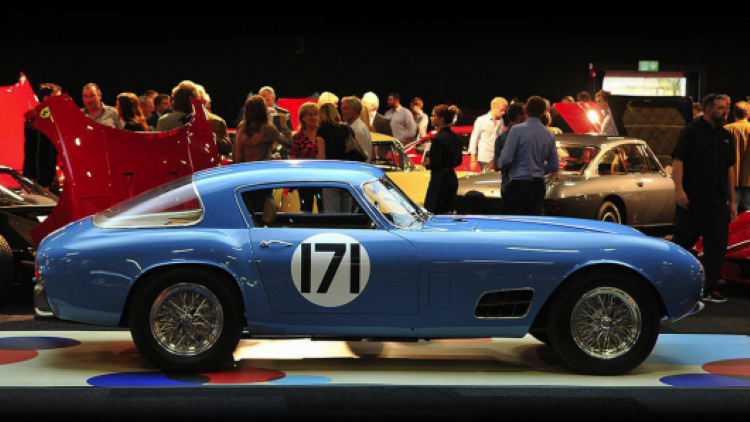 Ferrari 250 GTO 1963 l&agrave; một trong những chiếc xe cổ đắt nhất thế giới