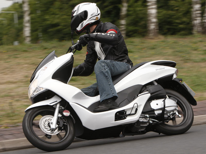 Mẫu xe tay ga mới ra mắt đầu năm 2014 của Honda - Honda PCX mới