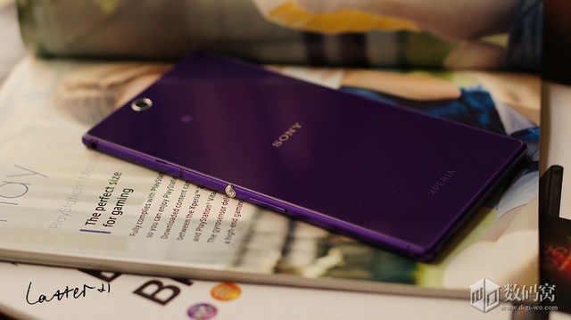 Smartphone cao cấp Z Ultra của Sony cũng thuộc h&agrave;ng ngũ những smartphone giảm gi&aacute; sốc trong dịp Tết