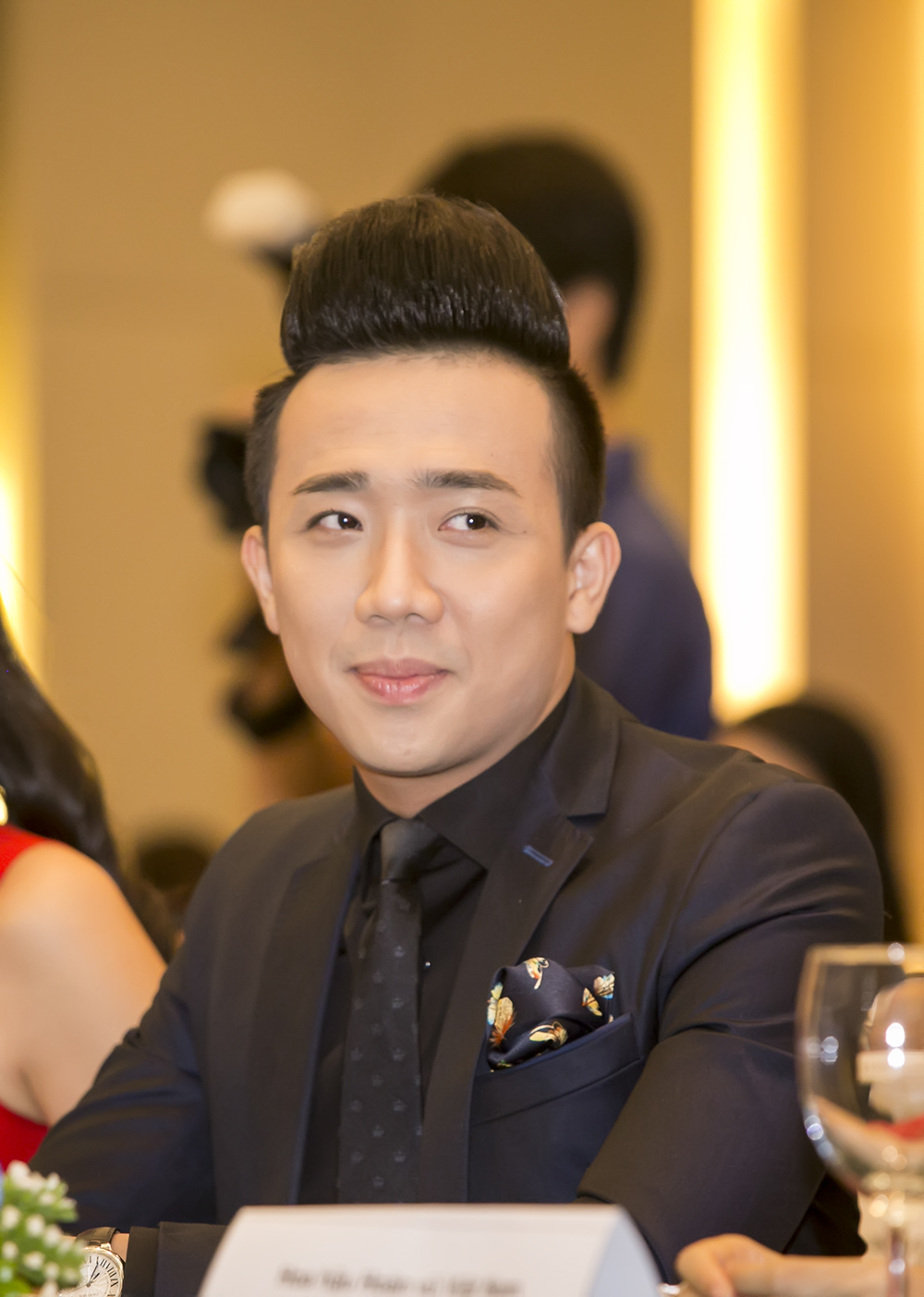 MC Trấn Thành vẫn luôn nổi bật bởi vẻ điển trai và nụ cười tươi.