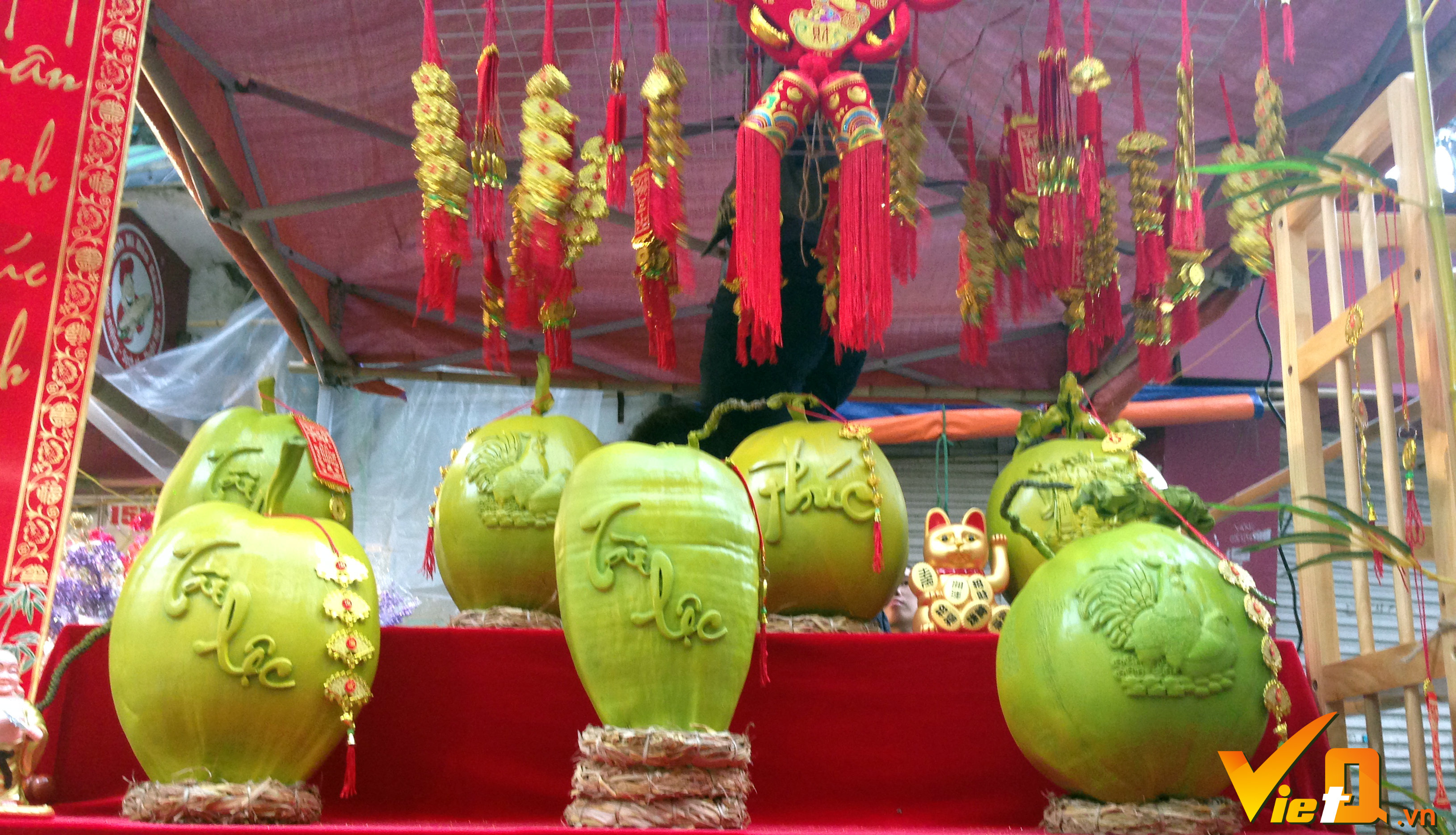 dua-song-ke-khac-chu-thu-phap-trung-tet-lan-dau-tien-co-mat-o-ha-noi-bai-toi