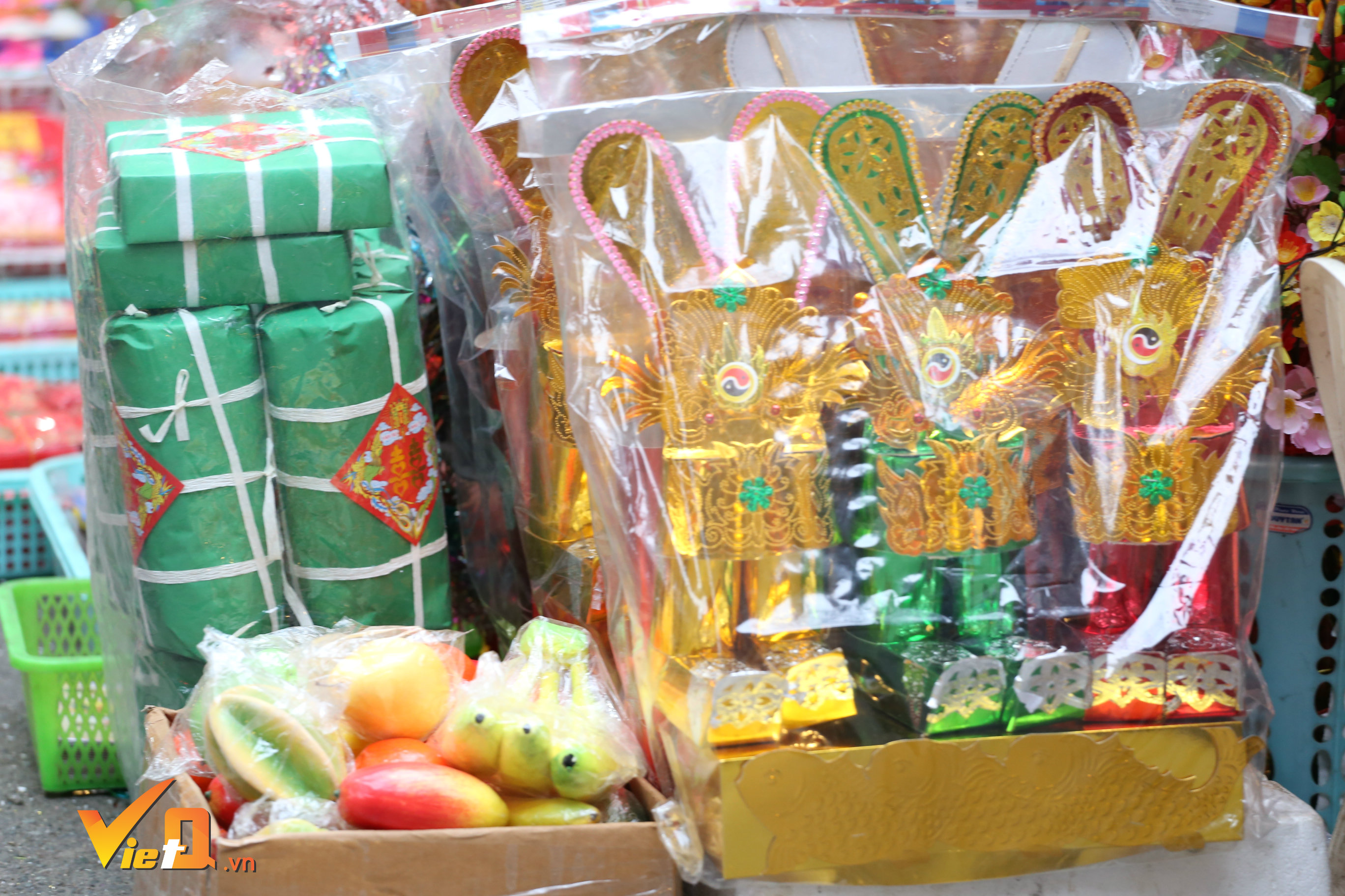thi-truong-vang-ma-nhon-nhip-ngay-can-tet-ong-cong-ong-tao