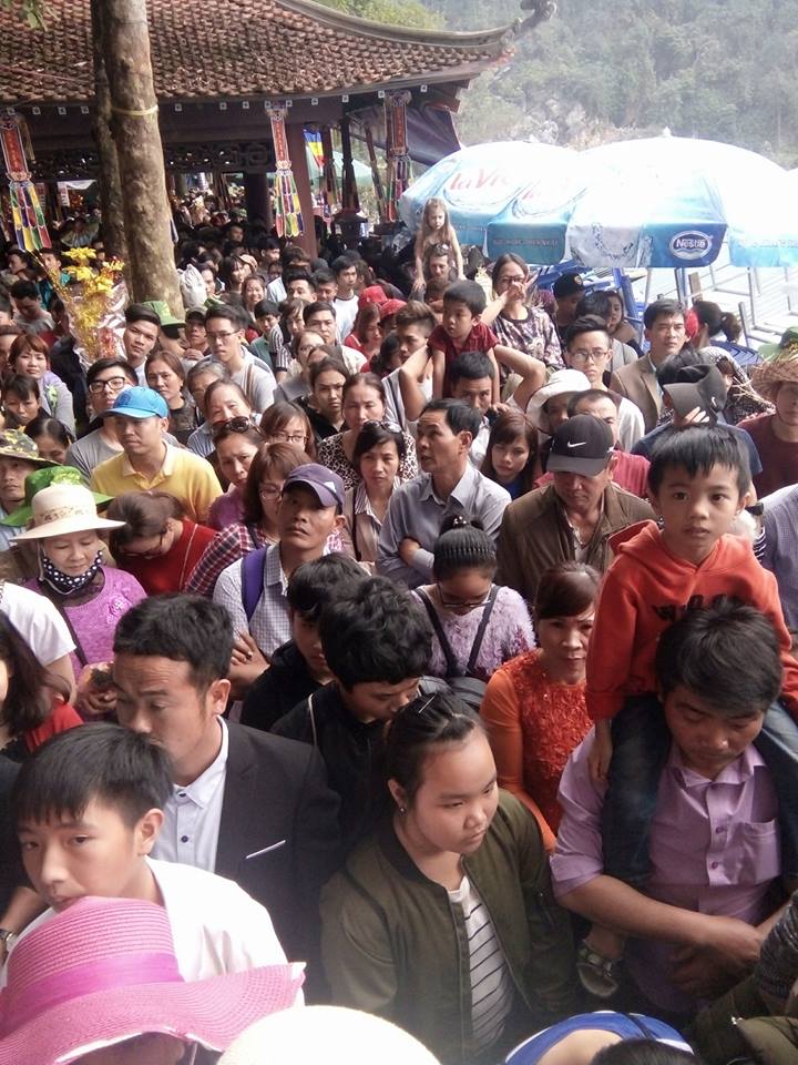 chua-huong-that-thu-ngay-mong-4-tet