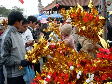  Những mặt h&agrave;ng kinh doanh &lsquo;h&aacute;i ra tiền&rsquo; ng&agrave;y Rằm th&aacute;ng Gi&ecirc;ng