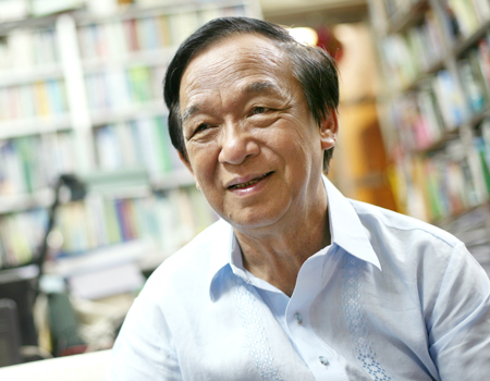 Gi&aacute;o sư - nh&agrave; gi&aacute;o nh&acirc;n d&acirc;n Nguyễn L&acirc;n Dũng