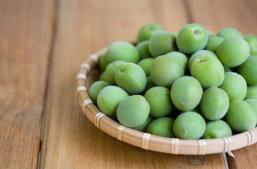 Mơ xanh đầu m&ugrave;a h&uacute;t chị em c&ocirc;ng sở H&agrave; th&agrave;nh