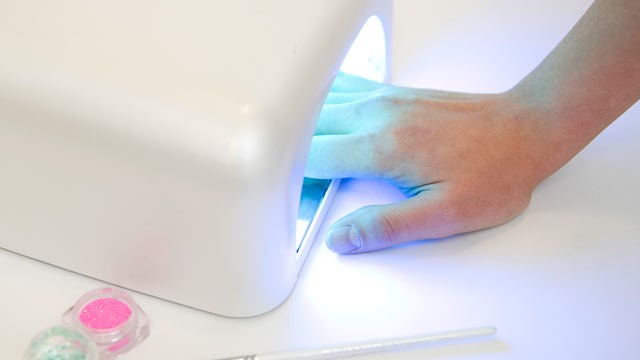 M&aacute;y sấy kh&ocirc; tay: Mua sản phẩm c&oacute; chứng nhận hợp quy để kh&ocirc;ng rước vi khuẩn v&agrave;o người