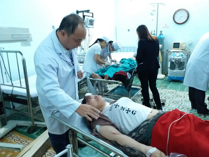 Tổng số người nghi phơi nhiễm HIV l&ecirc;n 35 người sau khi cứu hộ tai nạn ở Kon Tum