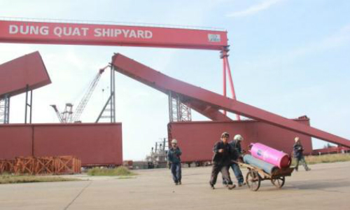 &lsquo;Khai tử&rsquo; hai dự &aacute;n khủng: Đ&oacute;ng t&agrave;u Dung Quất v&agrave; Ethanol Ph&uacute; Thọ