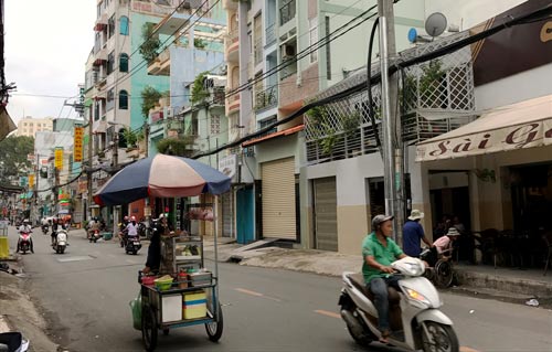&lsquo;Cho&aacute;ng&rsquo; với gi&aacute; đất quy định tại TP.HCM