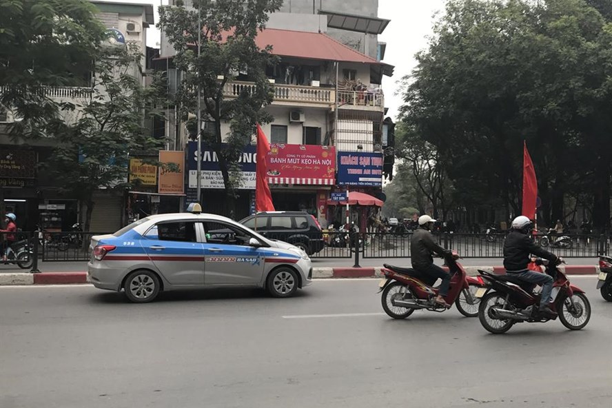 Xăng li&ecirc;n tục tăng gi&aacute;, liệu cước vận tải c&oacute; tăng gi&aacute; theo