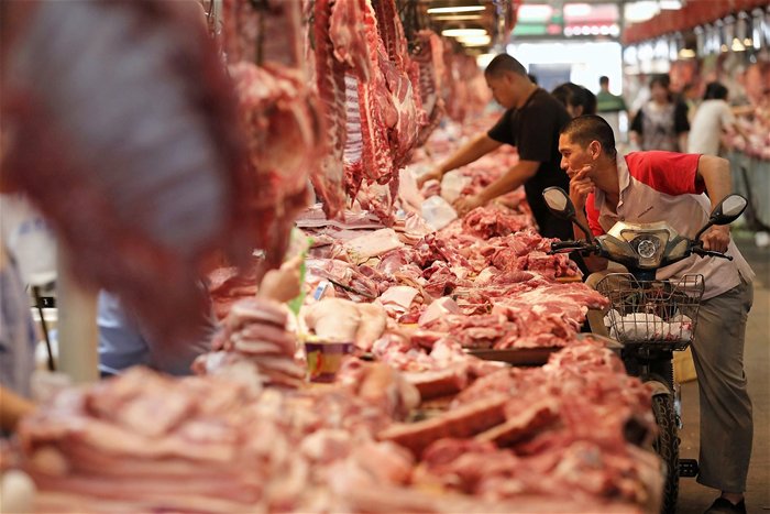 Gi&aacute; cả thị trường h&ocirc;m nay (20/9): Thịt lợn hơi vẫn chưa tho&aacute;t ngưỡng 32.000 đồng/kg 