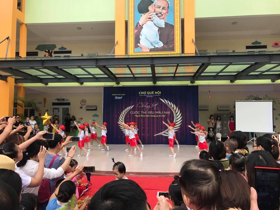 Trung thu cho b&eacute;, chợ qu&ecirc; cho mẹ
