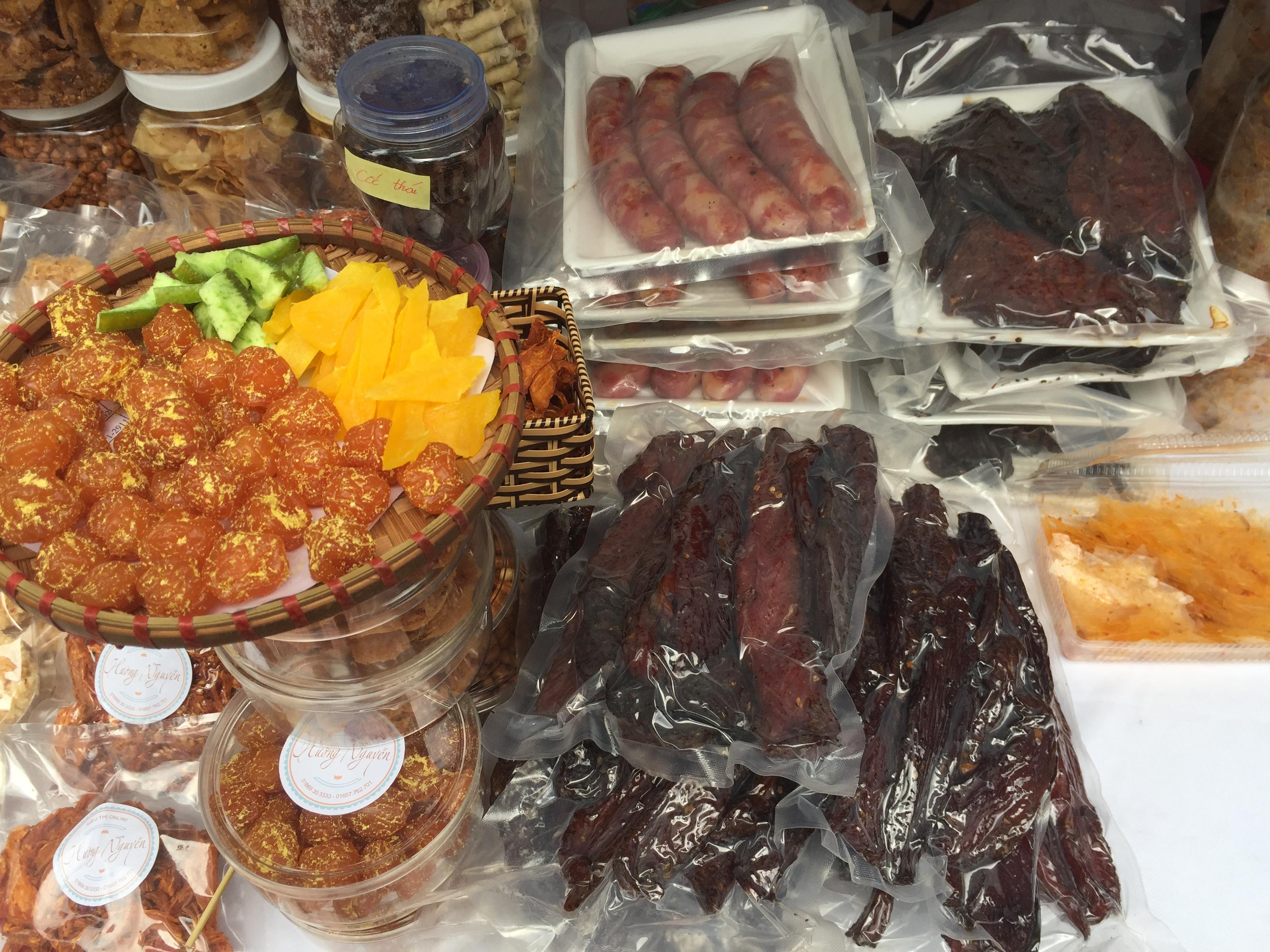 Trung thu cho b&eacute;, chợ qu&ecirc; cho mẹ