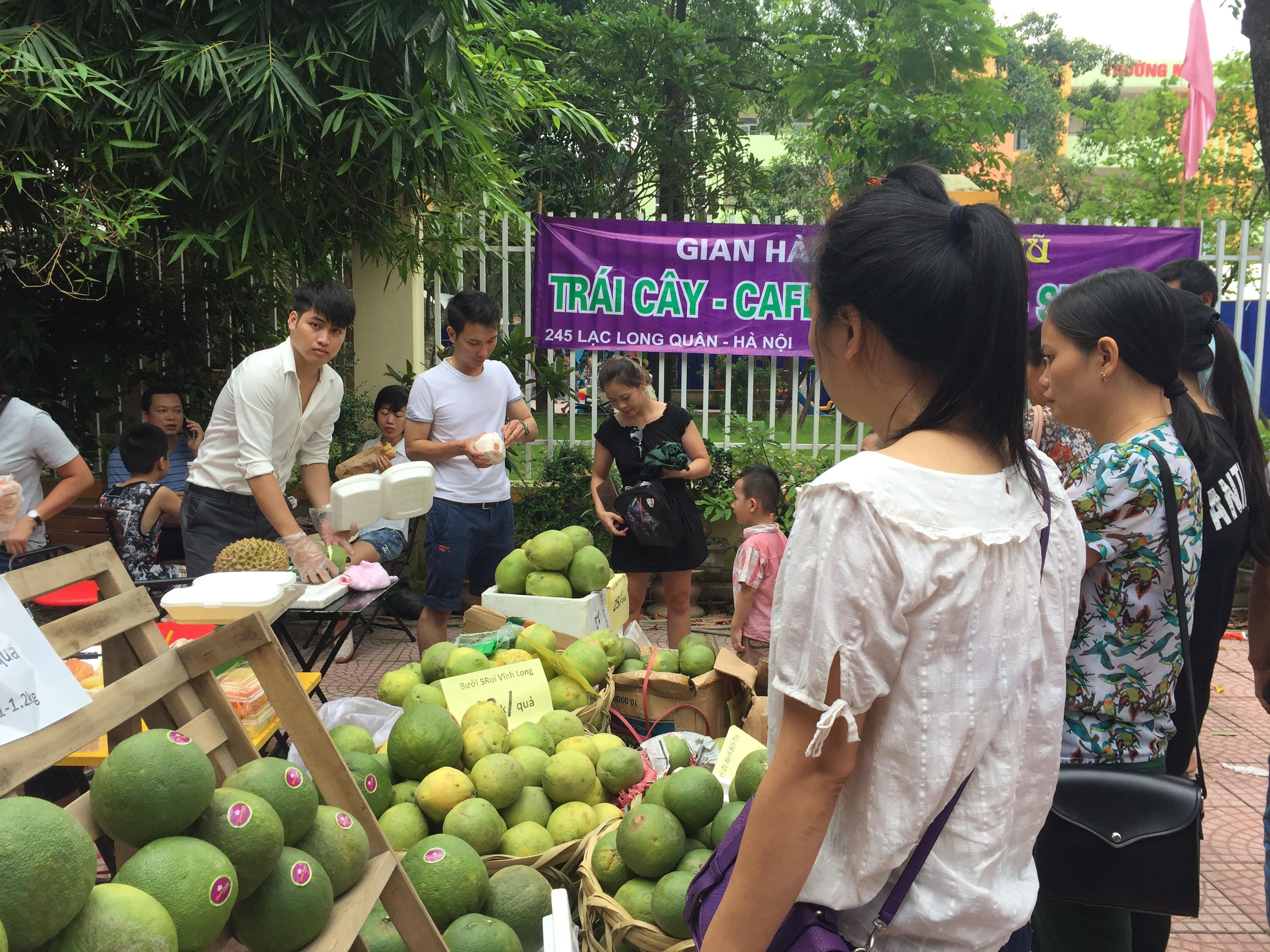 Trung thu cho b&eacute;, chợ qu&ecirc; cho mẹ