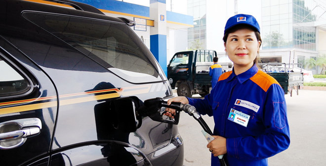 Gi&aacute; xăng tiếp tục tăng mạnh v&agrave;o ng&agrave;y mai?