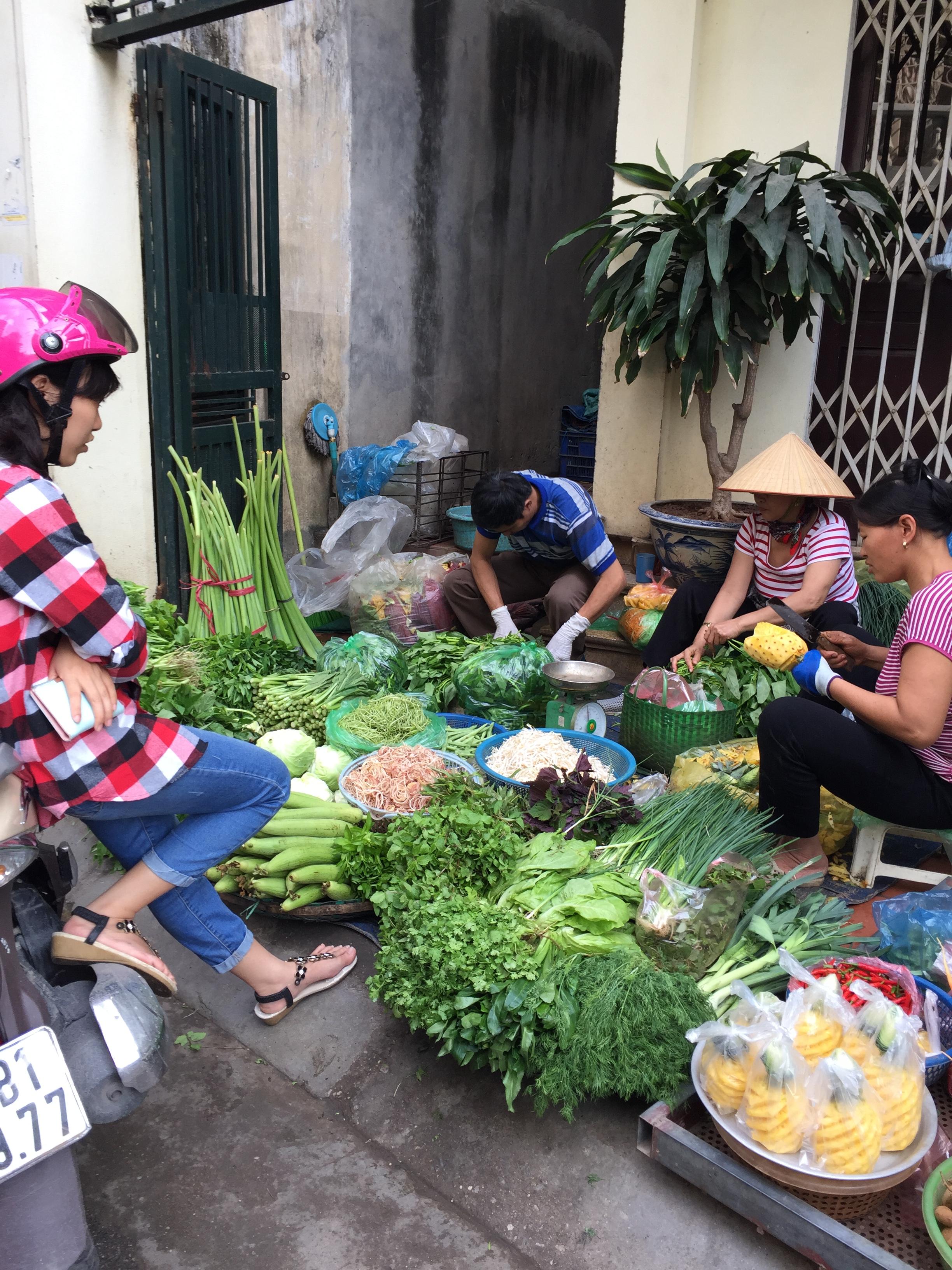 Gi&aacute; cả thị trường ng&agrave;y h&ocirc;m nay (11/10): Gi&aacute; 13Win OKVIP Cá cược bóng đá tiếp tục tăng ở H&agrave; Nội 