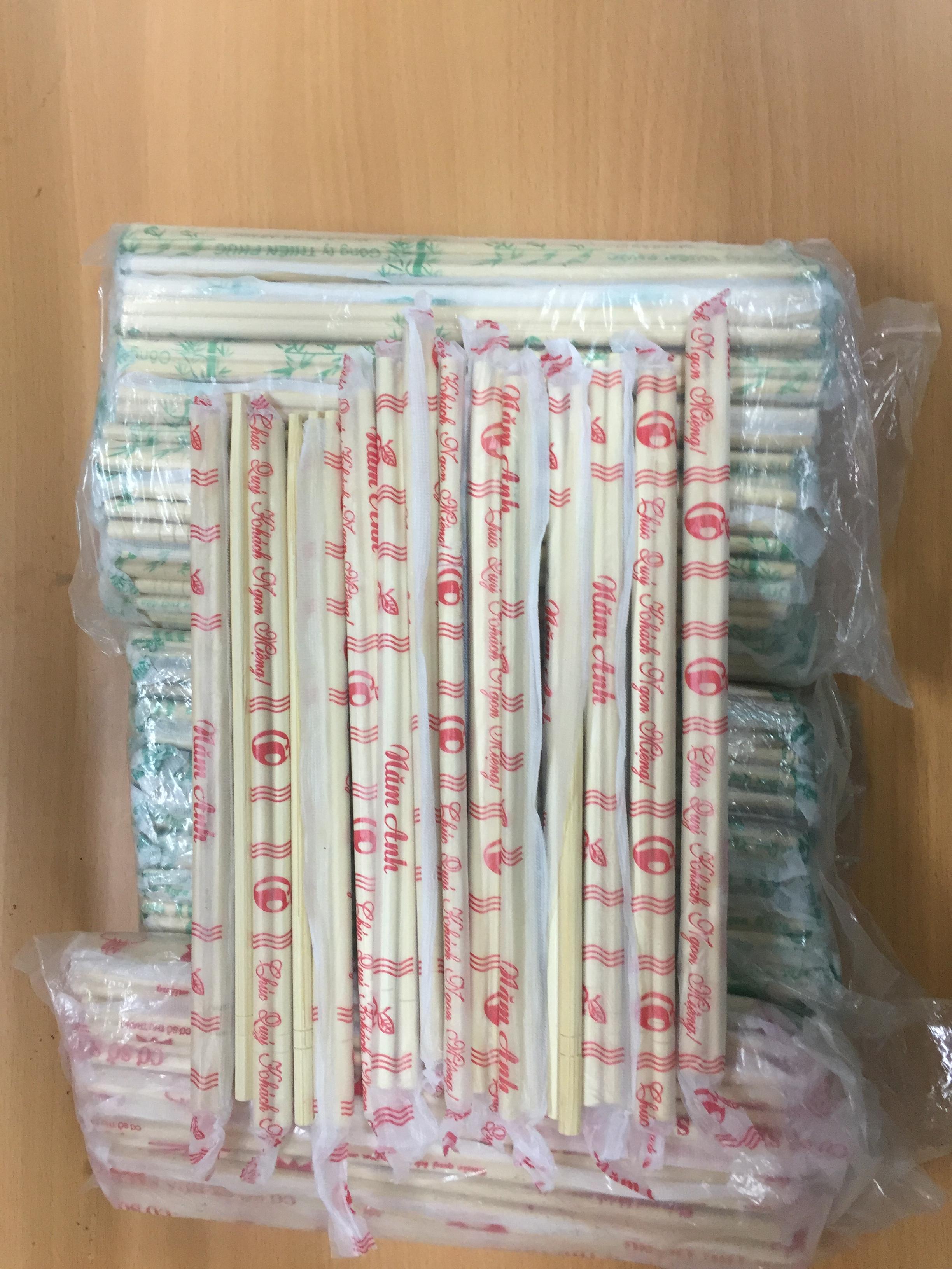 Cảnh b&aacute;o &lsquo;rước&rsquo; bệnh v&agrave;o người khi sử dụng đũa d&ugrave;ng một lần