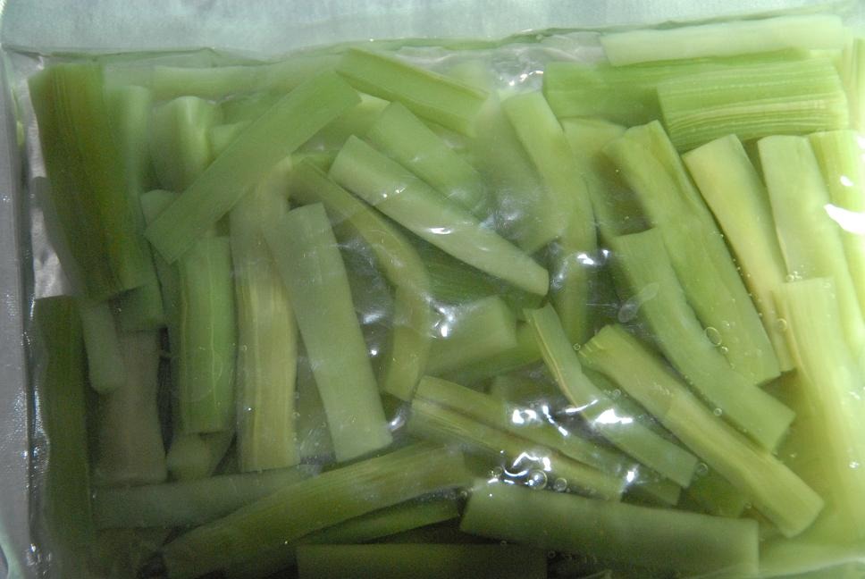 Nửa triệu một kg cần biển kh&ocirc;ng nh&atilde;n m&aacute;c, giới nh&agrave; gi&agrave;u Việt xếp h&agrave;ng nửa th&aacute;ng chờ mua