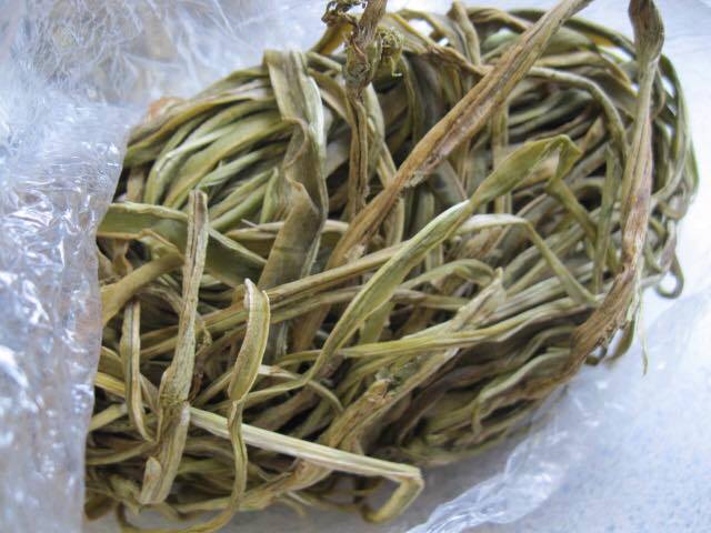 Nửa triệu một kg cần biển kh&ocirc;ng nh&atilde;n m&aacute;c, giới nh&agrave; gi&agrave;u Việt xếp h&agrave;ng nửa th&aacute;ng chờ mua